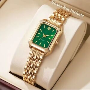 Elegant Gold Bracelet Watch with Green Dial